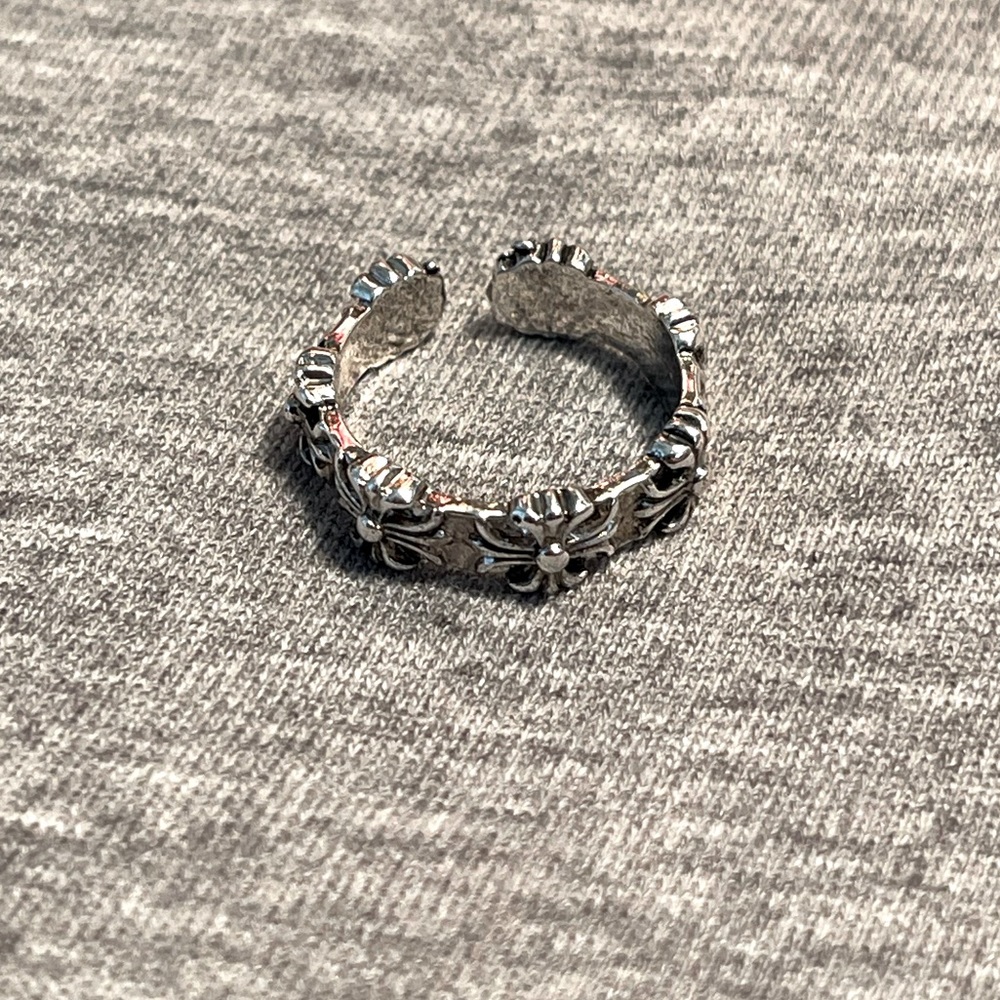 Chrome hearts ring